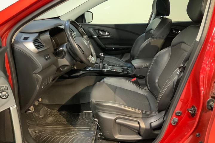 Rød Renault Kadjar fra 2016
