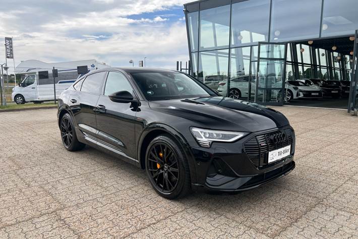 Sort Audi e-tron fra 2022