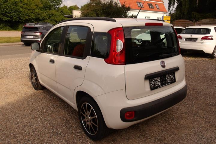 Hvid Fiat Panda fra 2012