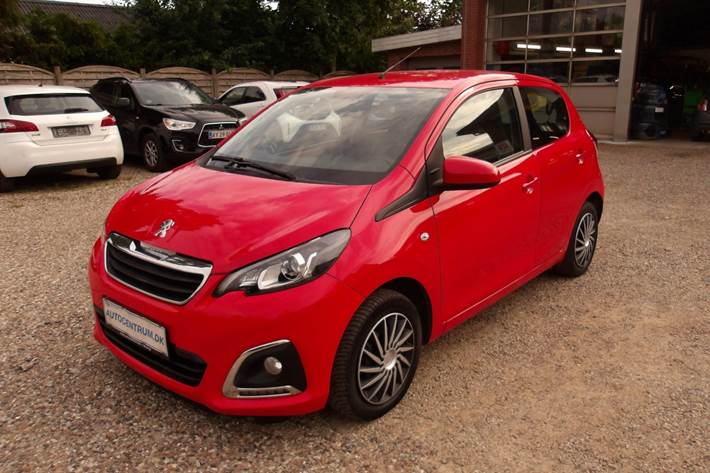 Rød Peugeot 108 fra 2020