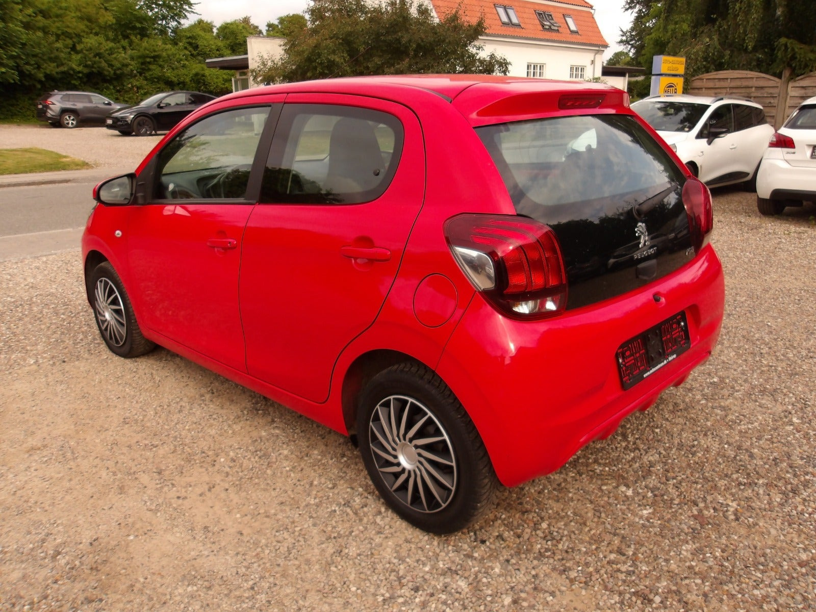 Rød Peugeot 108 fra 2020