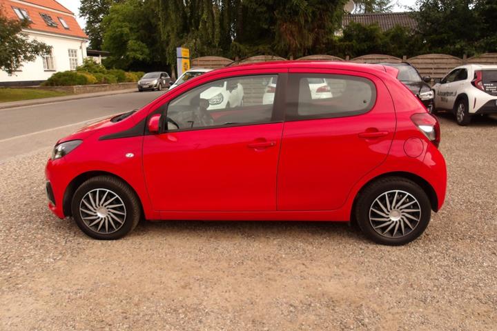 Rød Peugeot 108 fra 2020