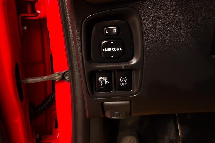 Rød Peugeot 108 fra 2020