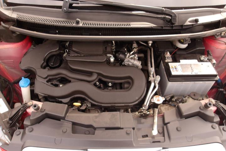 Rød Peugeot 108 fra 2020