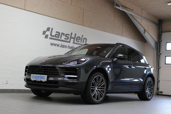 Grå Porsche Macan S fra 2019 set udefra