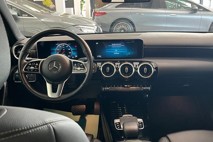 Hvid Mercedes A200 d fra 2020