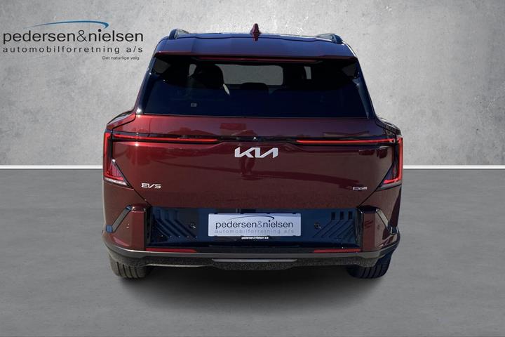 Rød Kia EV5 fra 2026