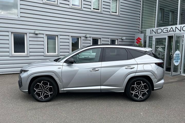 Sølv Hyundai Tucson fra 2022