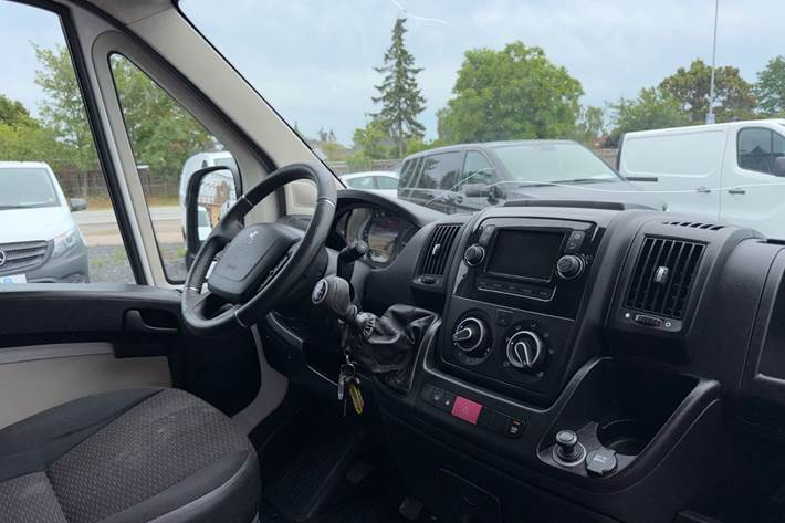 undefined Peugeot Boxer 335 fra 2020