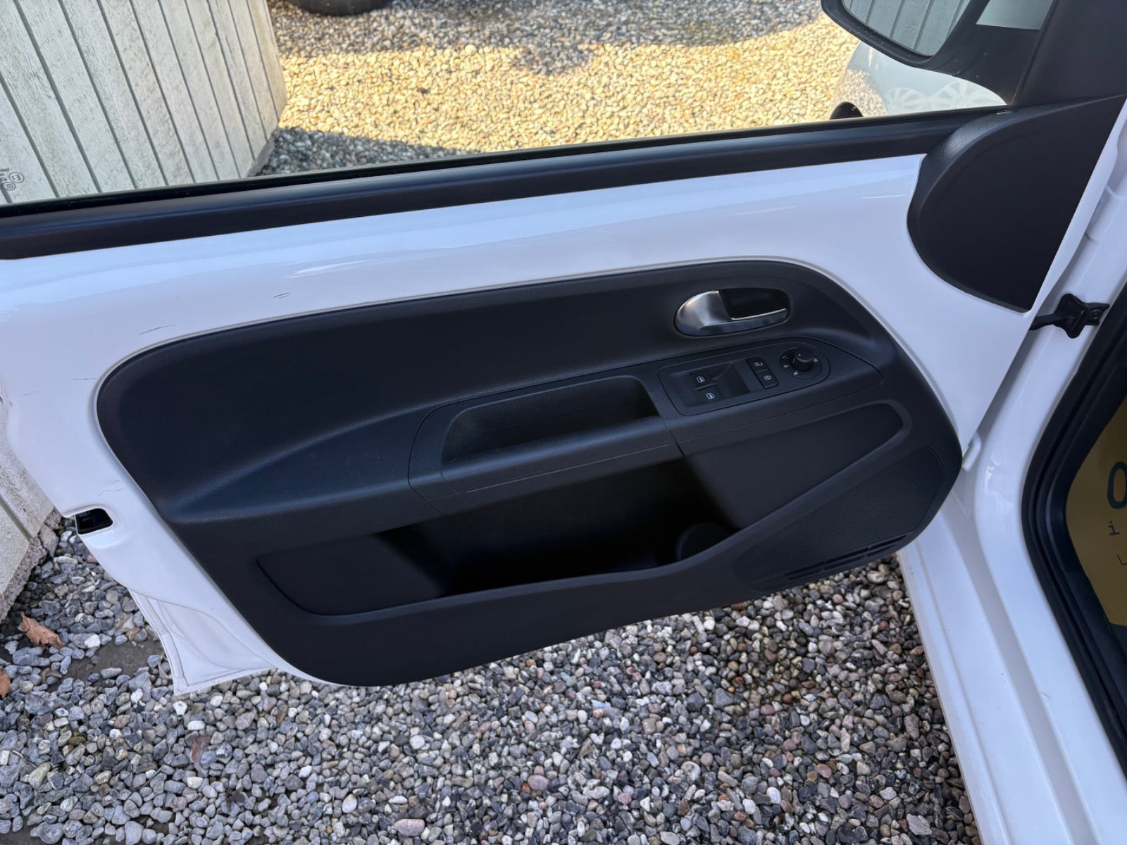 Hvid VW UP! fra 2015