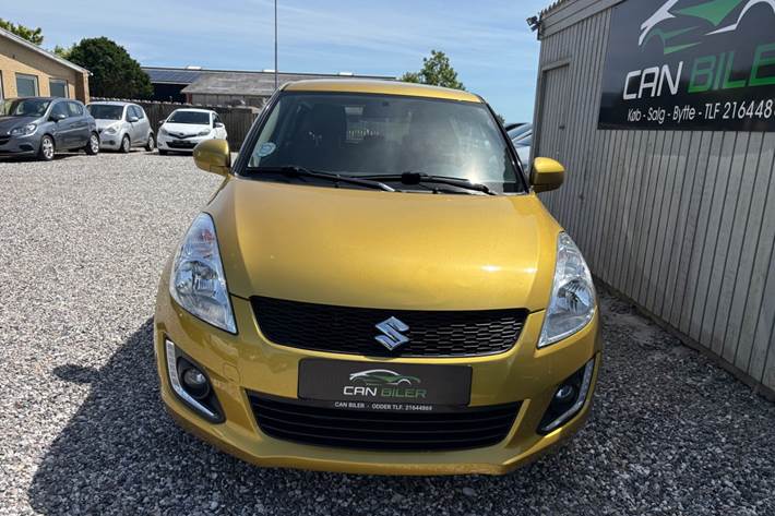Gul Suzuki Swift fra 2014