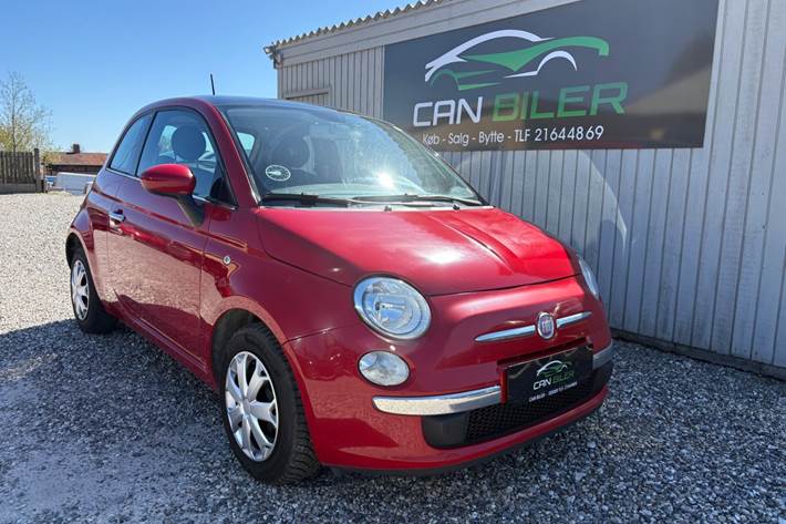 Rød Fiat 500 fra 2015