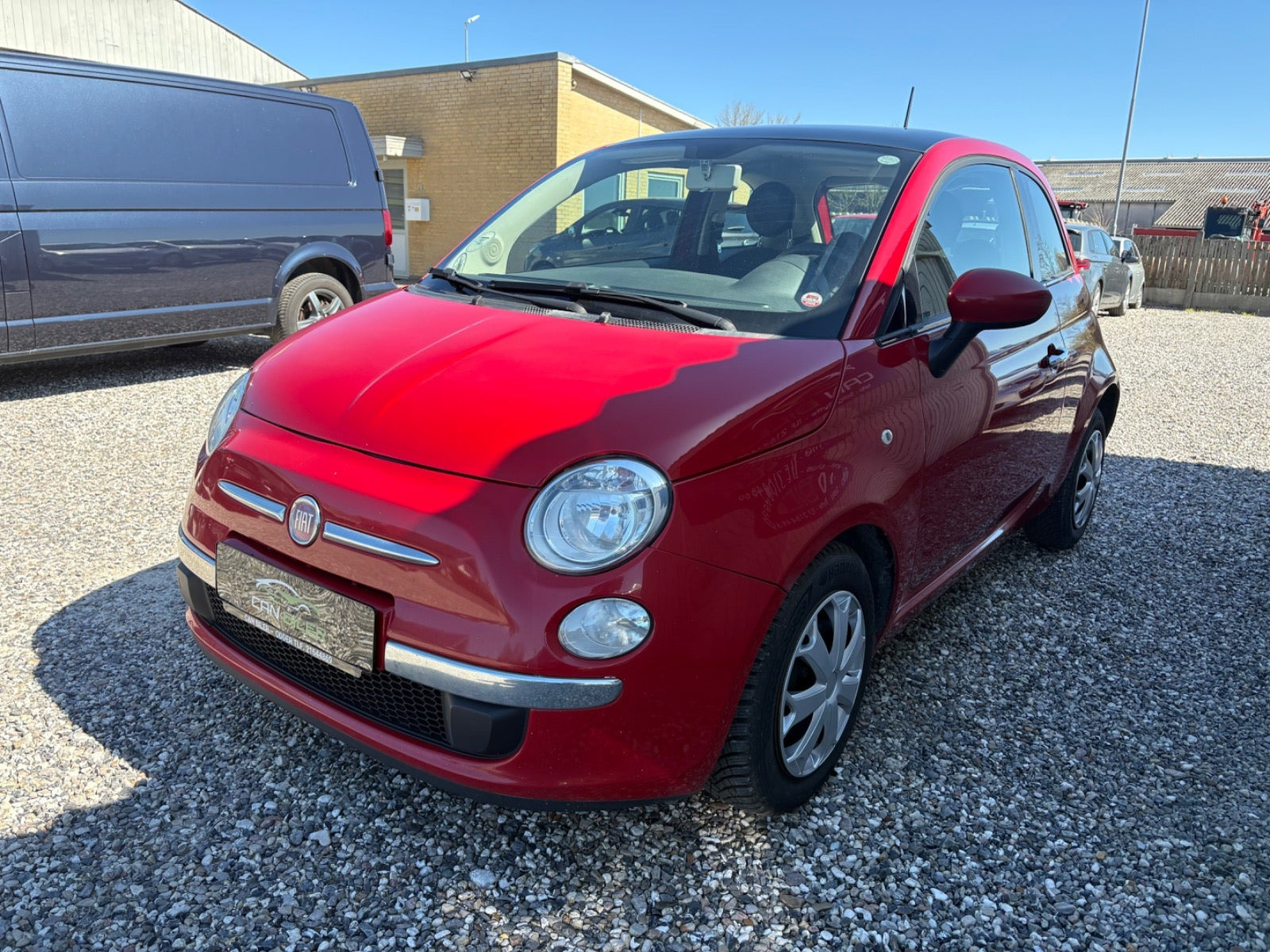 Rød Fiat 500 fra 2015