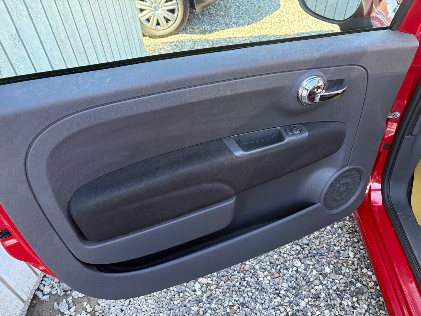 Rød Fiat 500 fra 2015