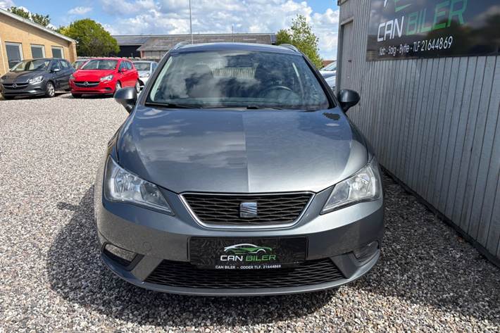 Grå Seat Ibiza fra 2013