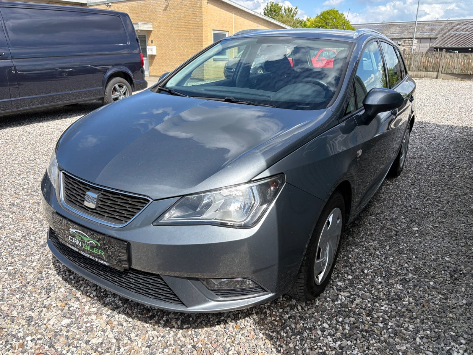 Grå Seat Ibiza fra 2013