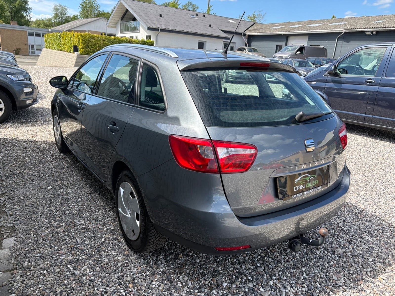 Grå Seat Ibiza fra 2013