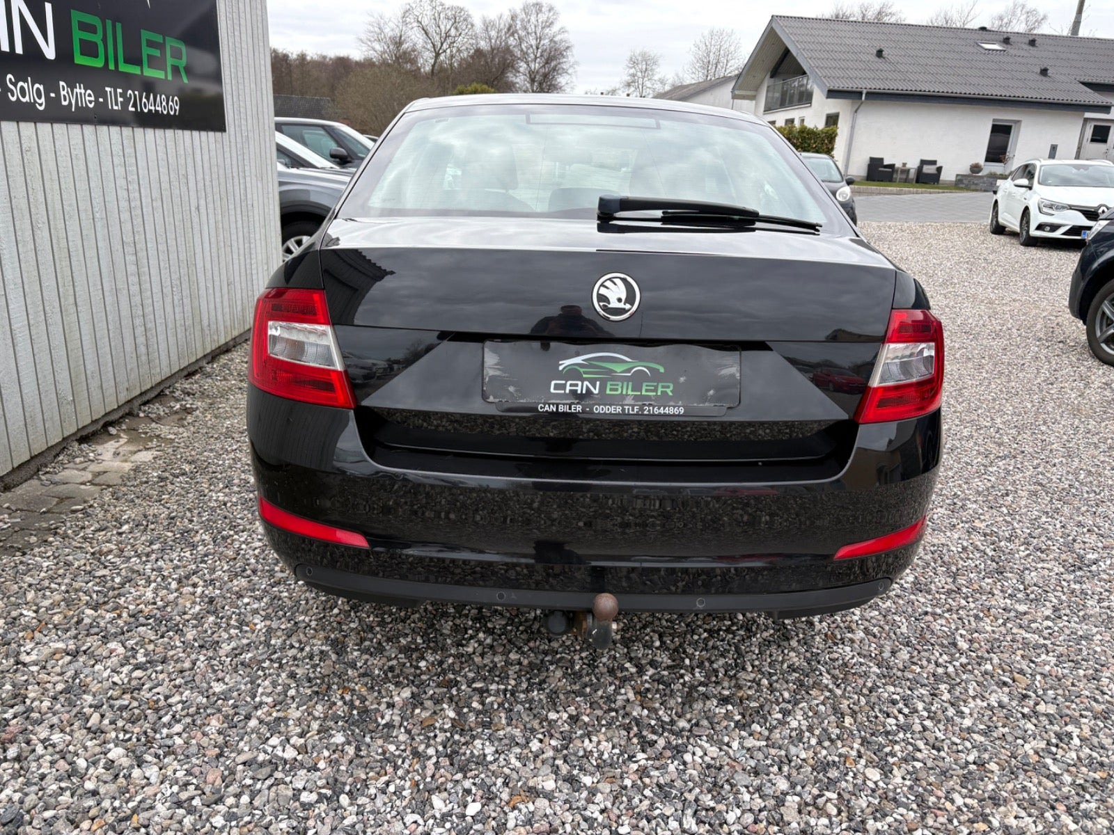 Sort Skoda Octavia fra 2014