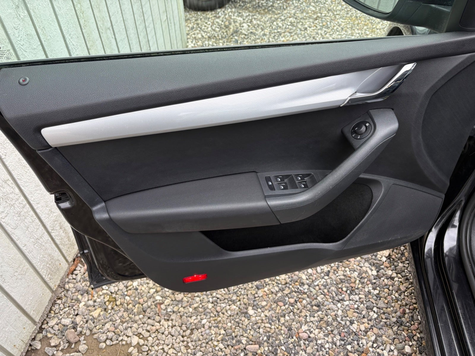 Sort Skoda Octavia fra 2014