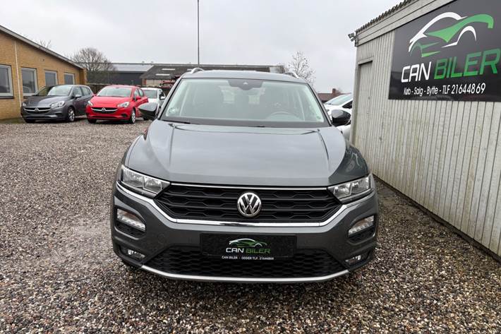 Grå VW T-Roc fra 2018