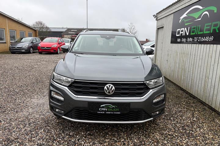 Grå VW T-Roc fra 2018