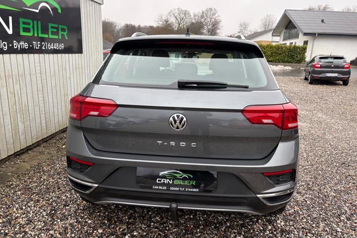 Grå VW T-Roc fra 2018