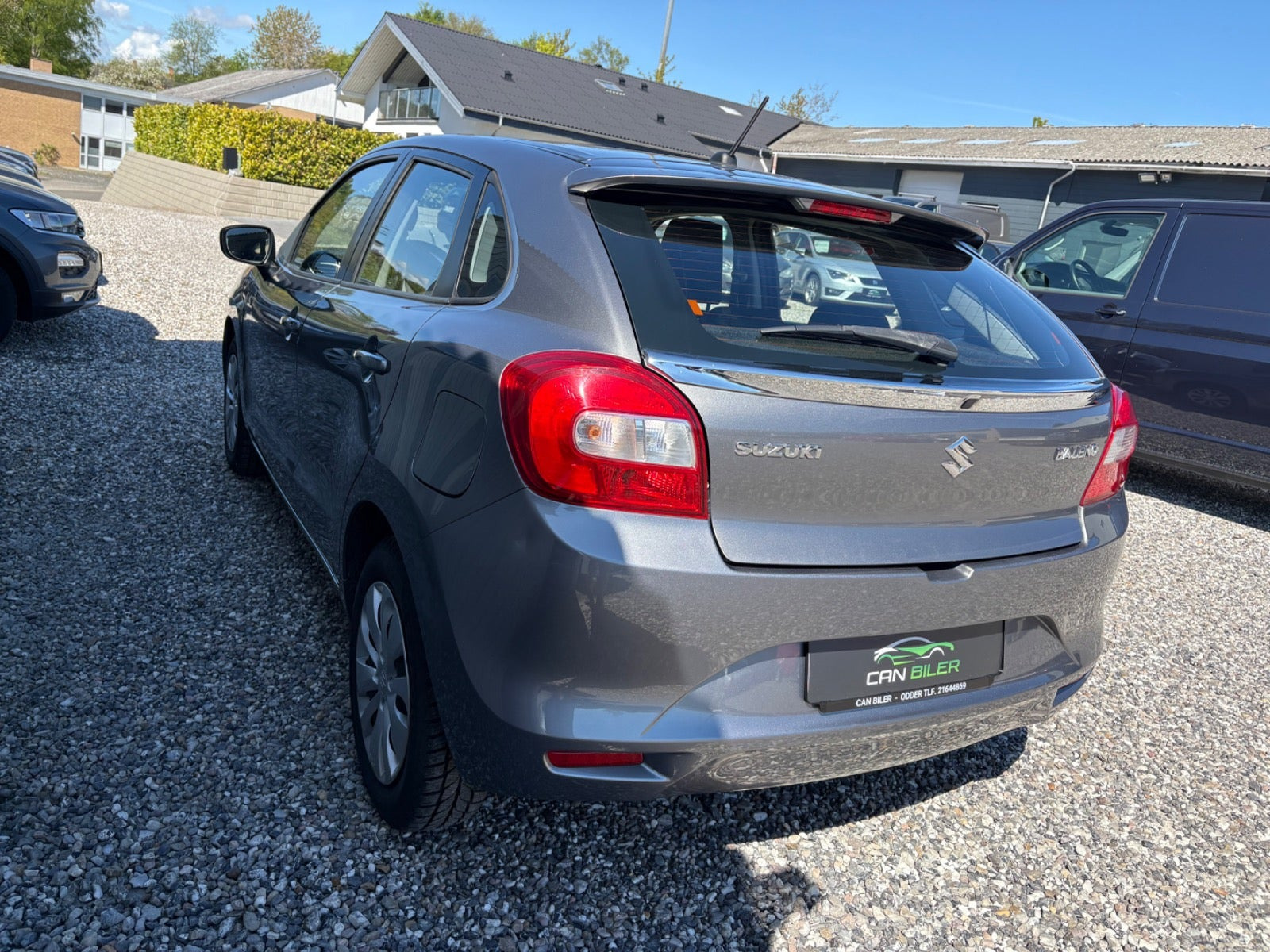 Grå Suzuki Baleno fra 2019