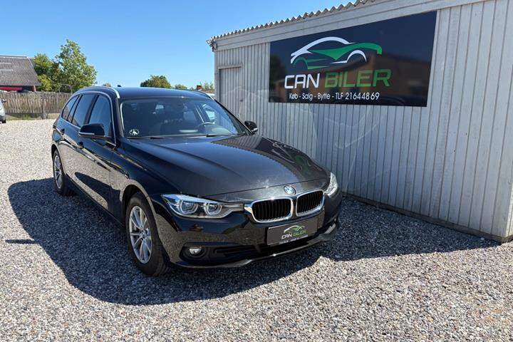 Sort BMW 320i fra 2018