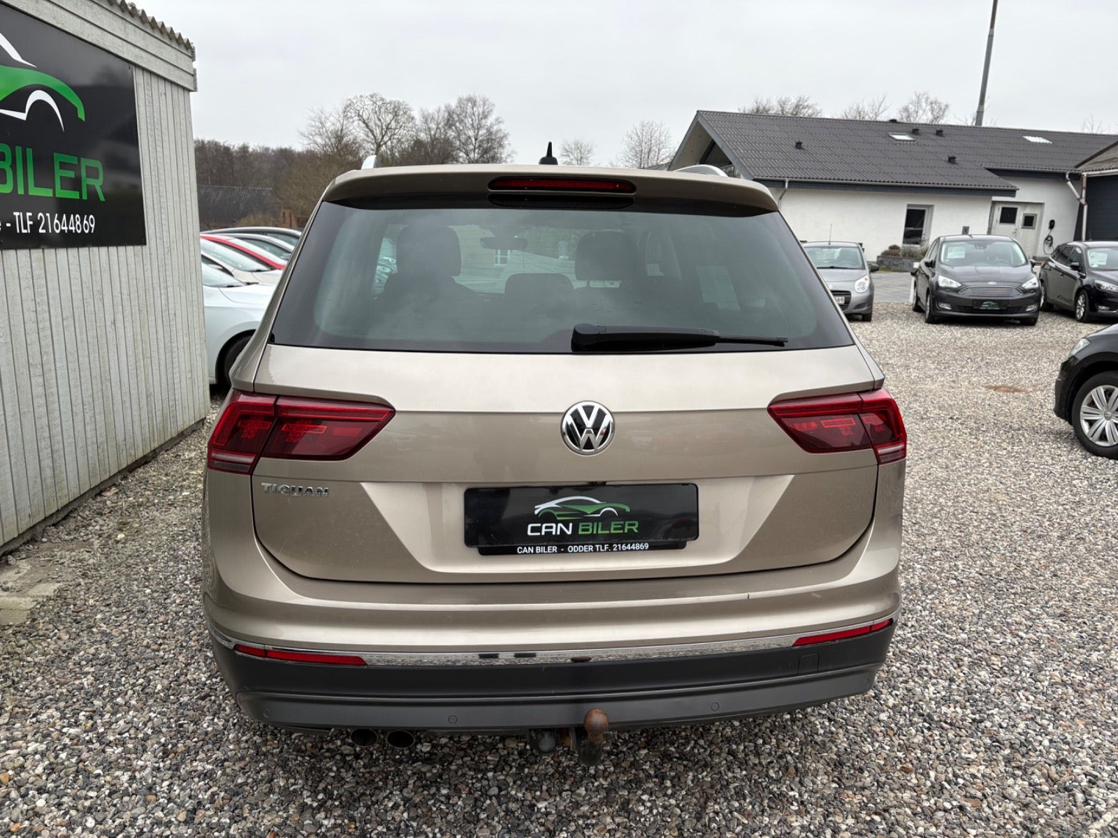 Beige VW Tiguan fra 2019