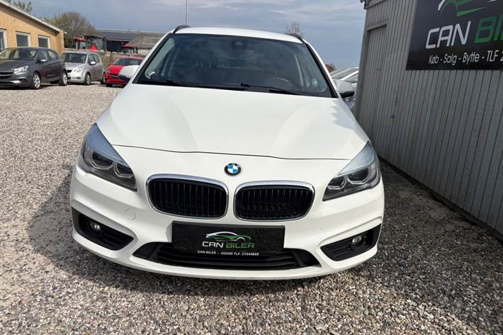 Hvid BMW 218i fra 2015