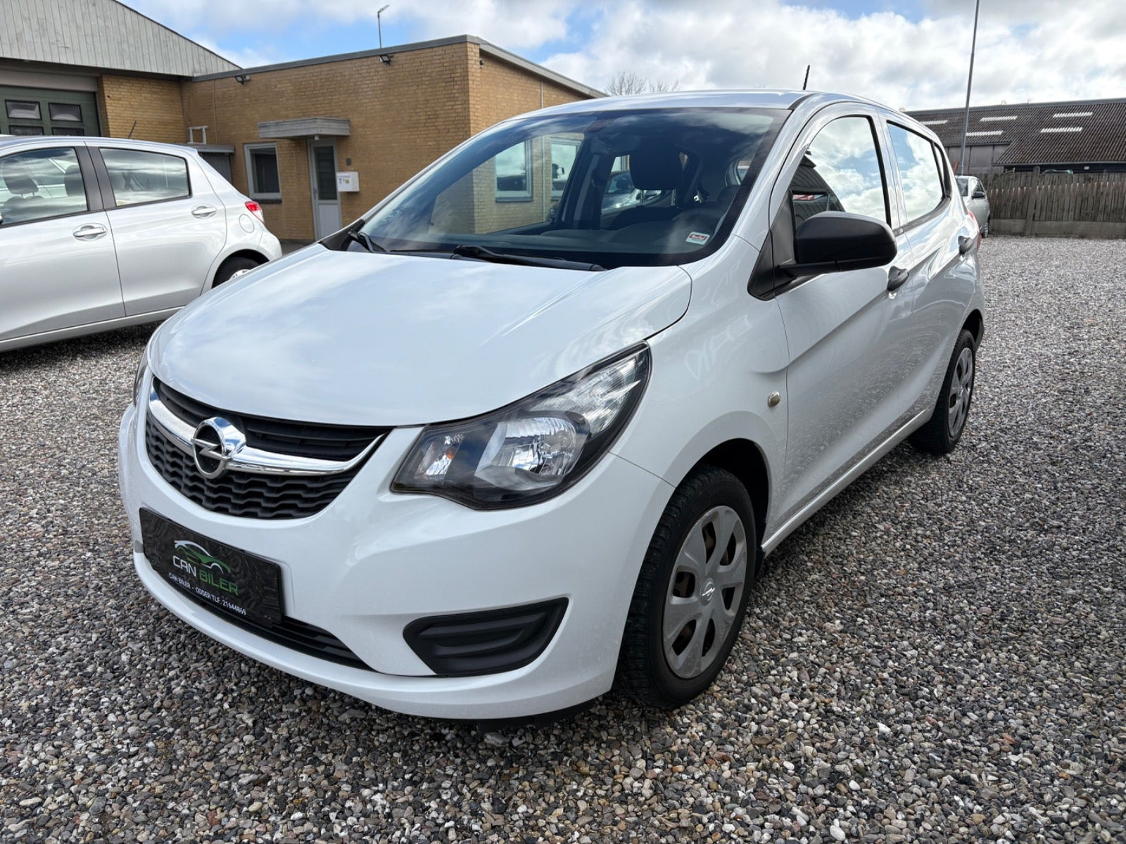 Hvid Opel Karl fra 2016