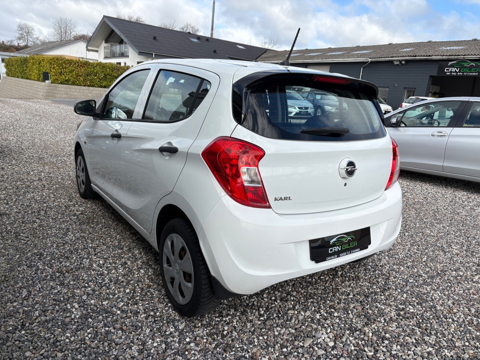 Hvid Opel Karl fra 2016