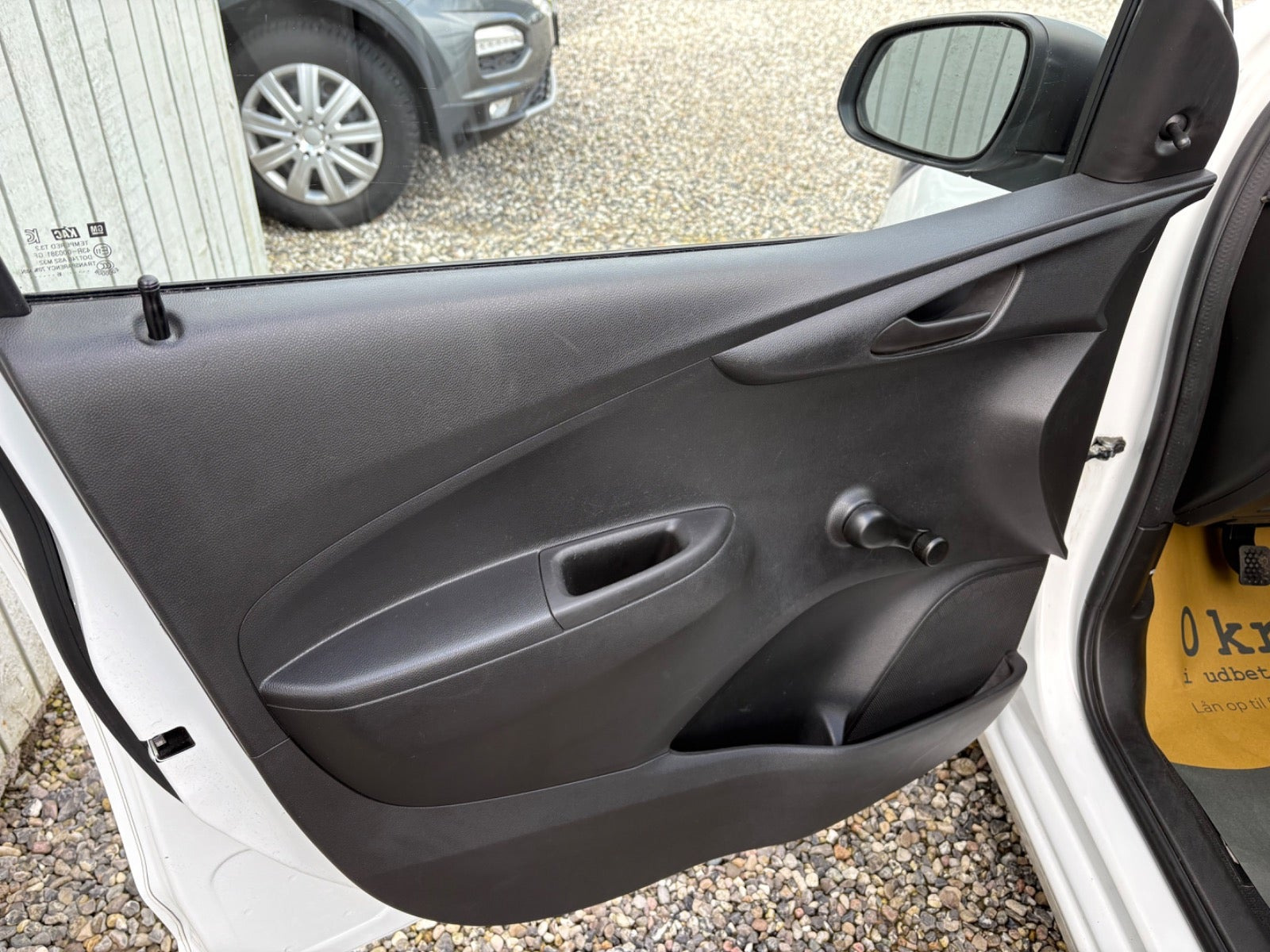 Hvid Opel Karl fra 2016