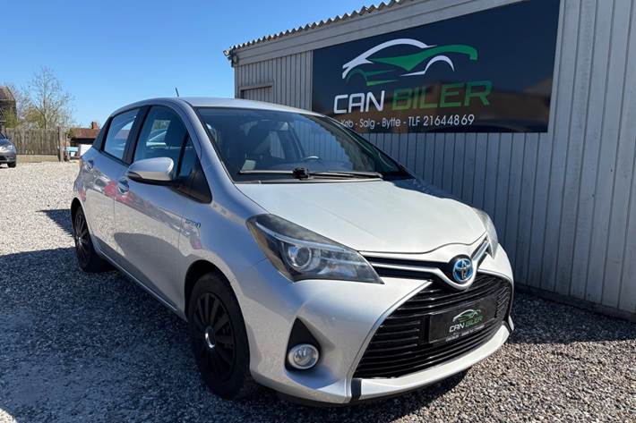 Hvid Toyota Yaris fra 2016