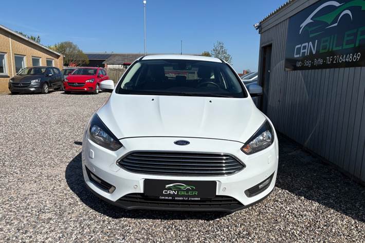 Hvid Ford Focus fra 2016