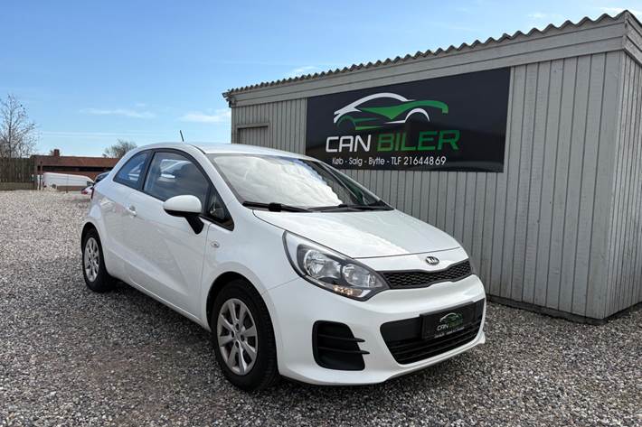 Hvid Kia Rio fra 2016