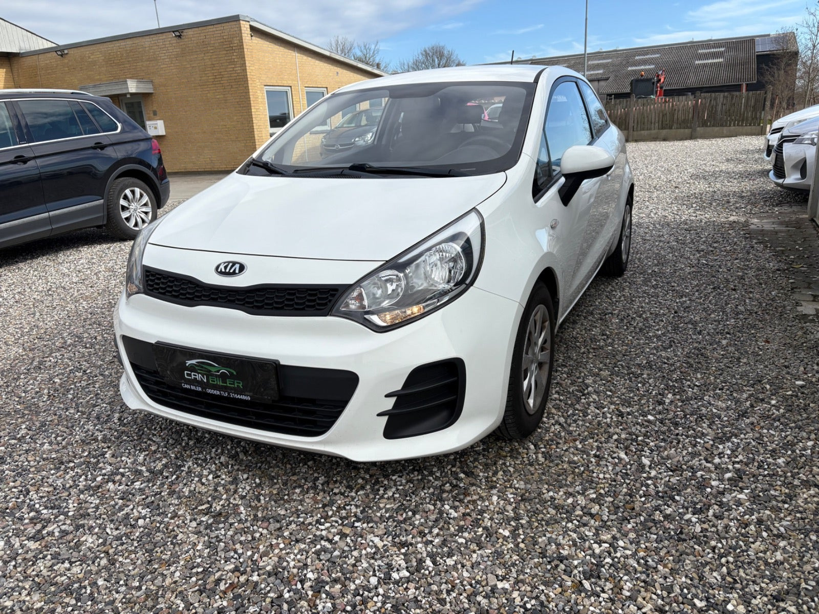 Hvid Kia Rio fra 2016