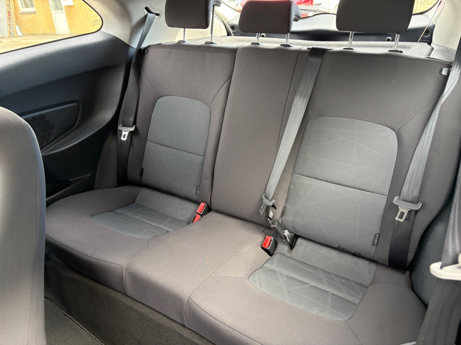 Hvid Kia Rio fra 2016