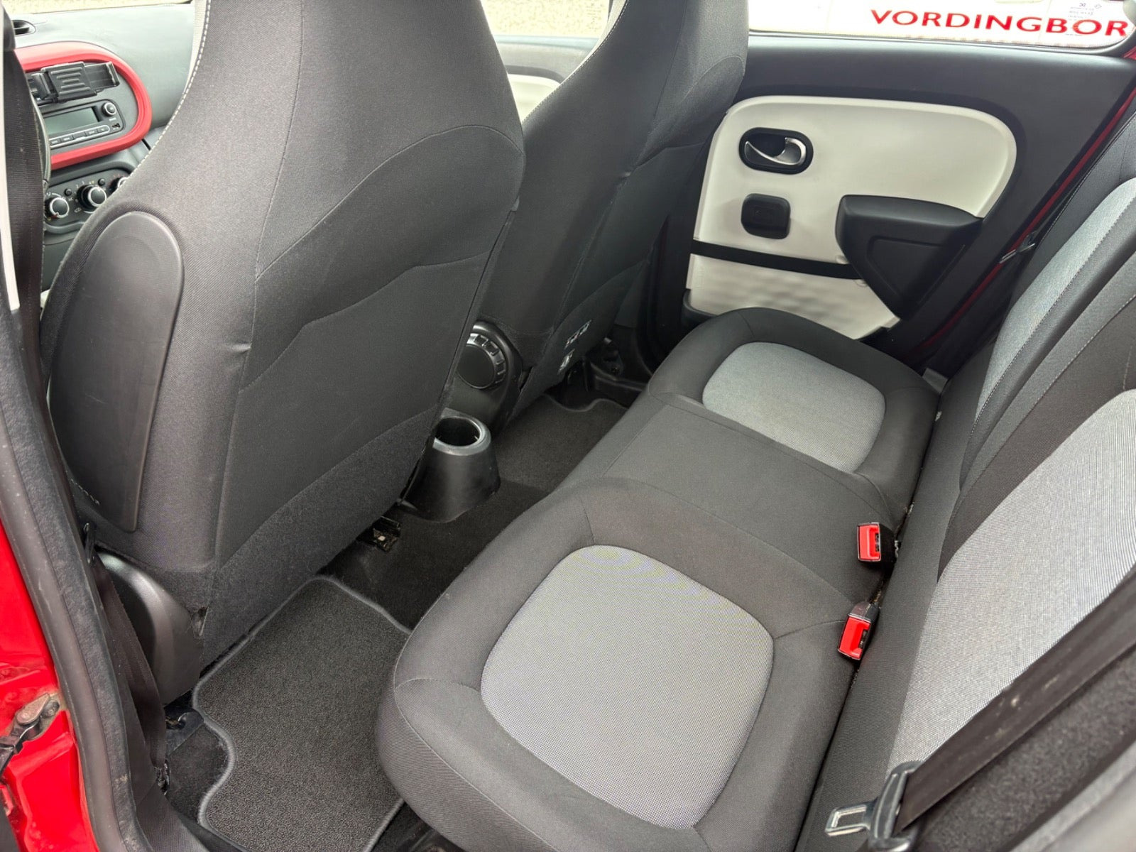 Rød Renault Twingo fra 2015