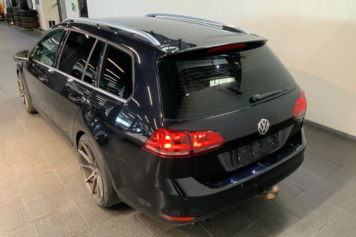Sort VW Golf VII fra 2015
