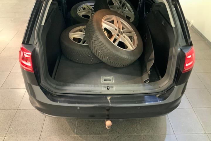 Sort VW Golf VII fra 2015
