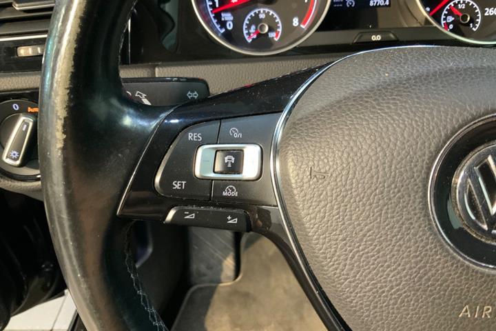 Sort VW Golf VII fra 2015