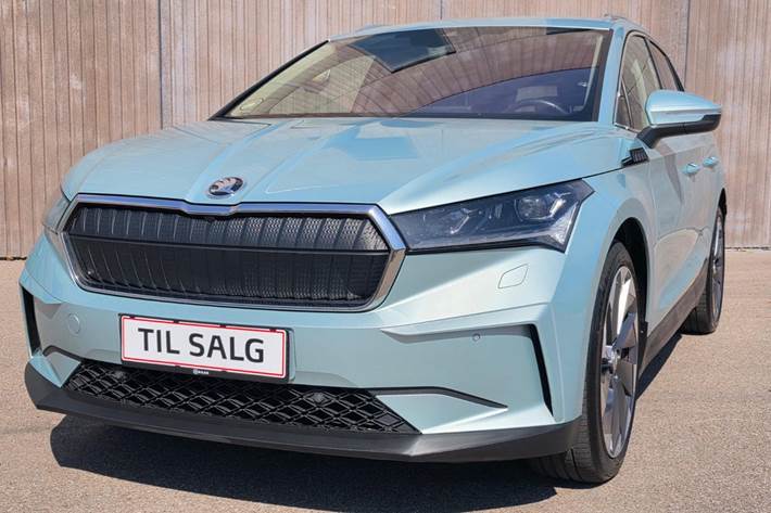 Gul Skoda Enyaq fra 2022 set udefra