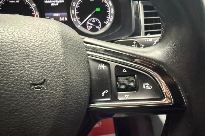 Blå Skoda Kodiaq fra 2018