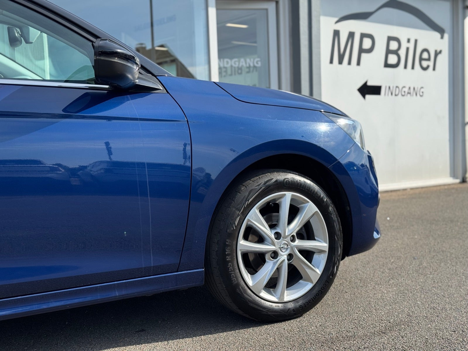 Blå Opel Corsa fra 2021