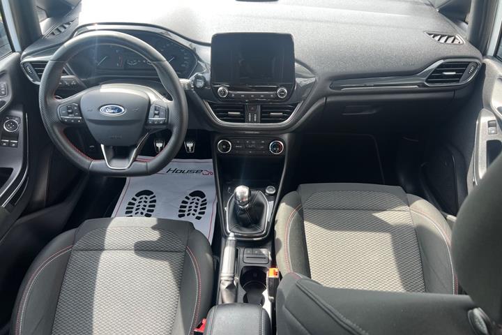 Hvid Ford Fiesta fra 2018