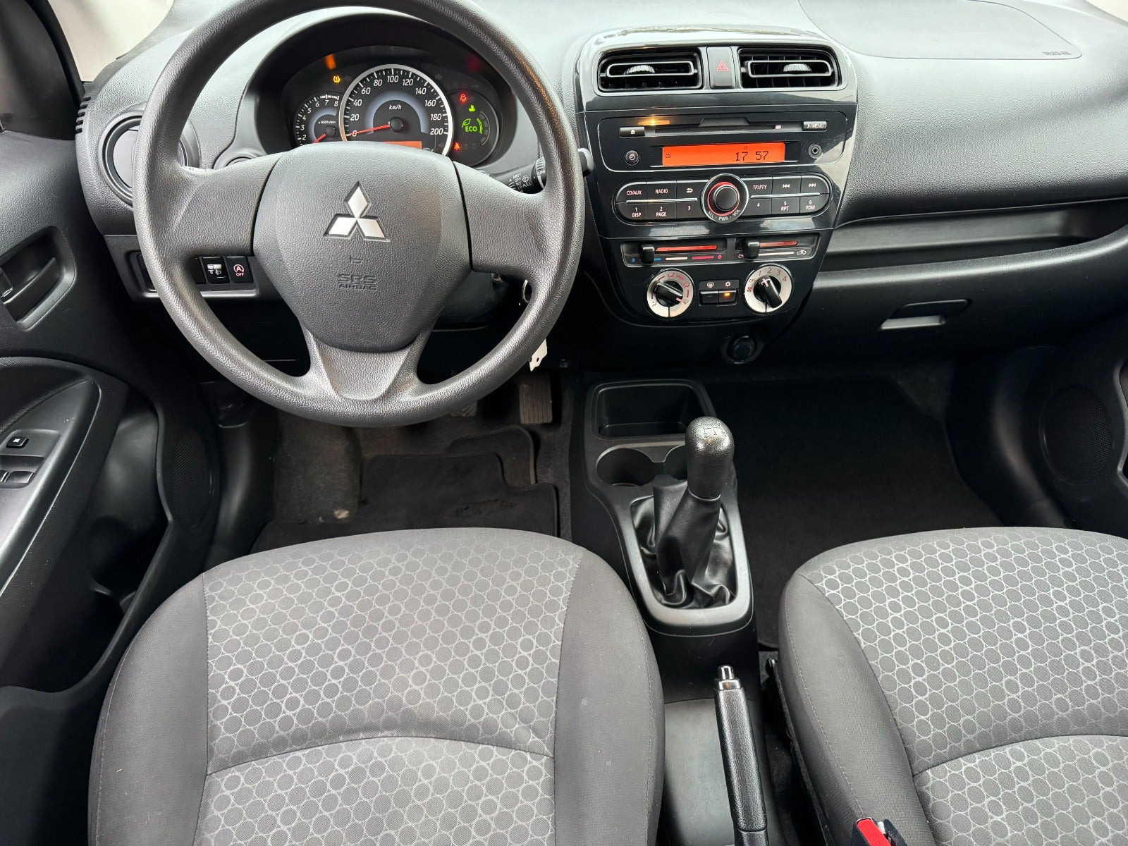 undefined Mitsubishi Space Star fra 2015