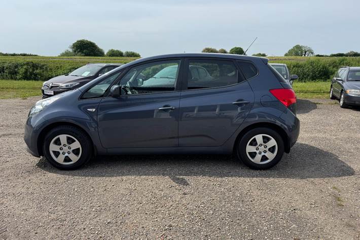undefined Kia Venga fra 2016