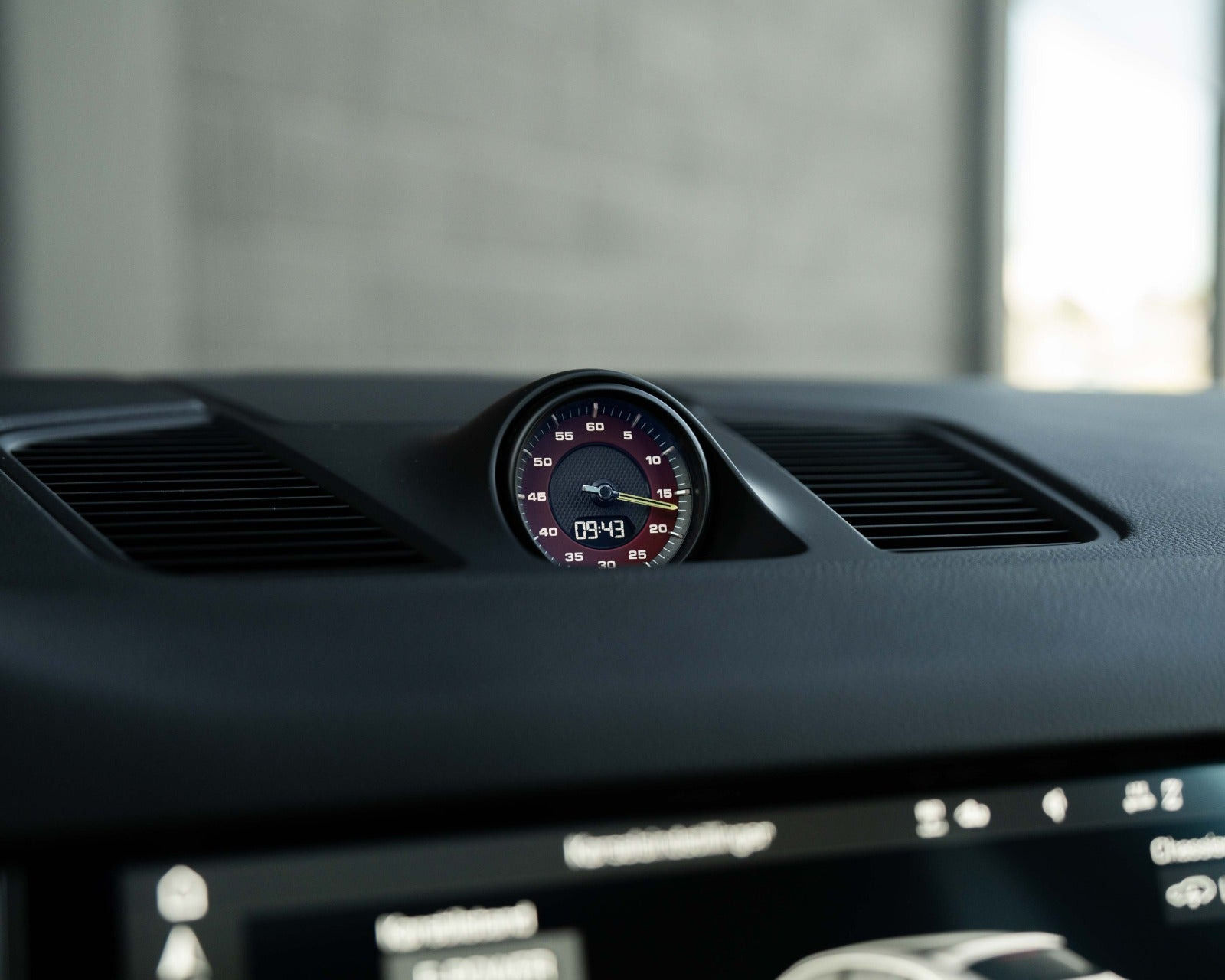 Sort Porsche Cayenne fra 2019