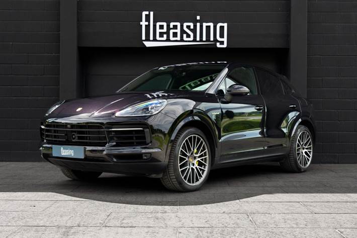 Sort Porsche Cayenne fra 2021